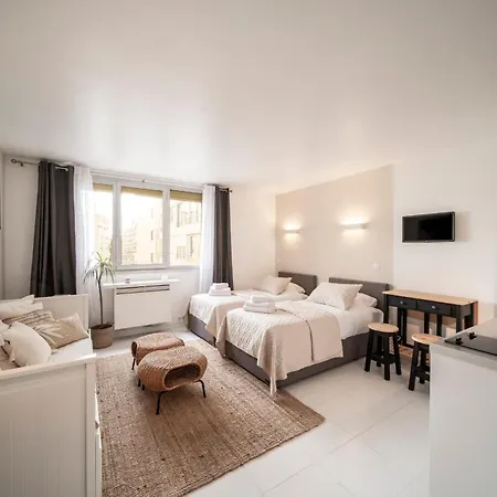 Cosy Located 2 Minutes From The Famous Croisette Apartment Cannes